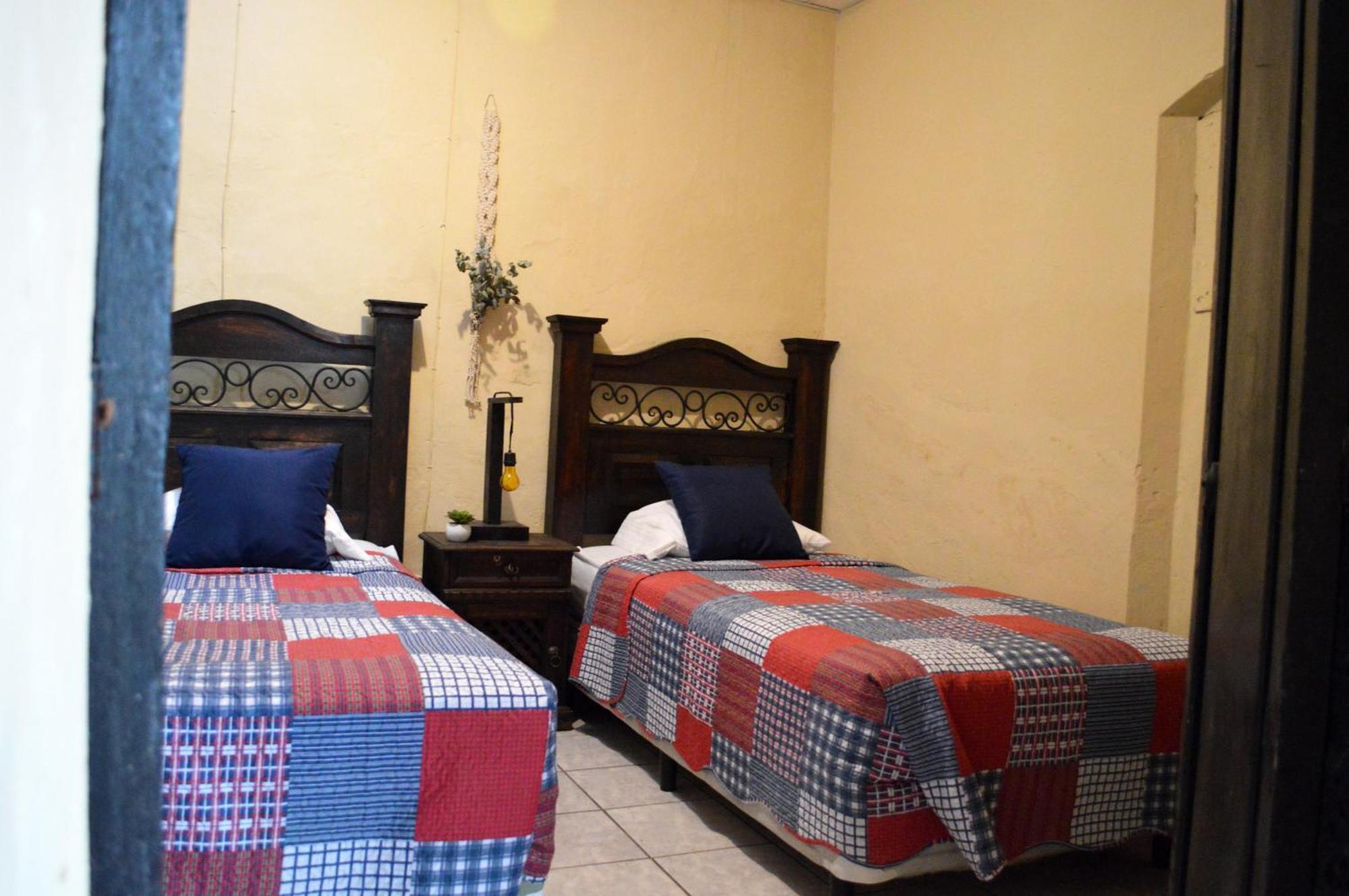Ave Del Paraiso Guest House Antigua Exterior foto